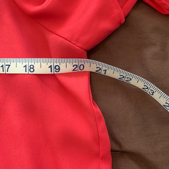 Hot pink cold shoulder top - Picture 5 of 7